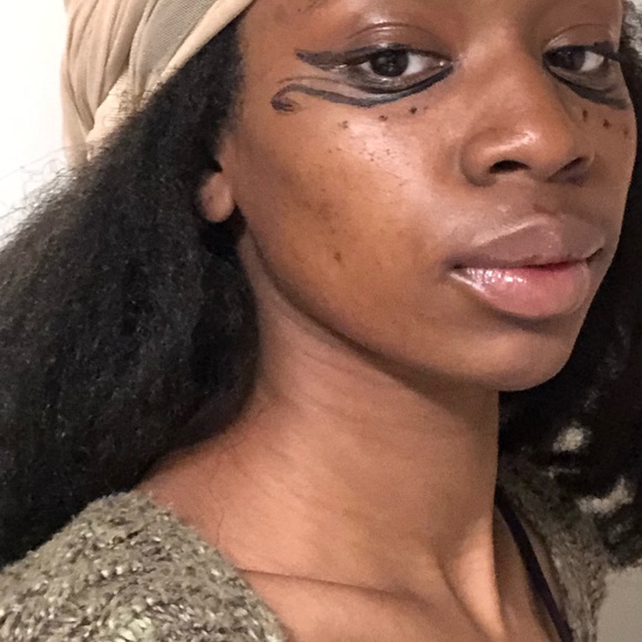 Meet your Posher, Chakara - Picture 1 of 1